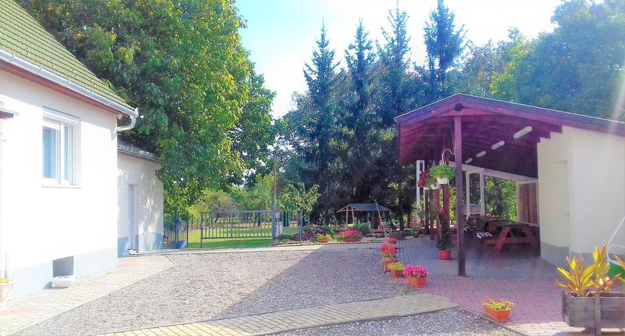 Hotel Kristaly Vendeghaz Bogács Zewnętrze zdjęcie